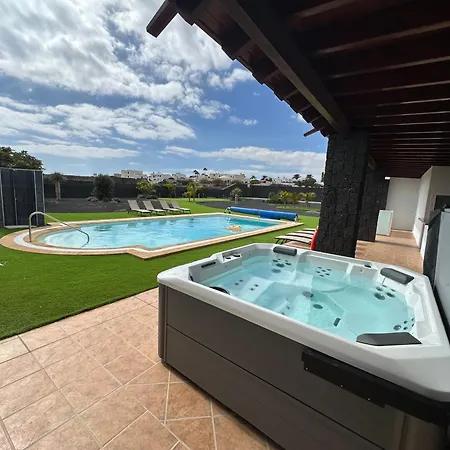 La Ballena Azul Villa *